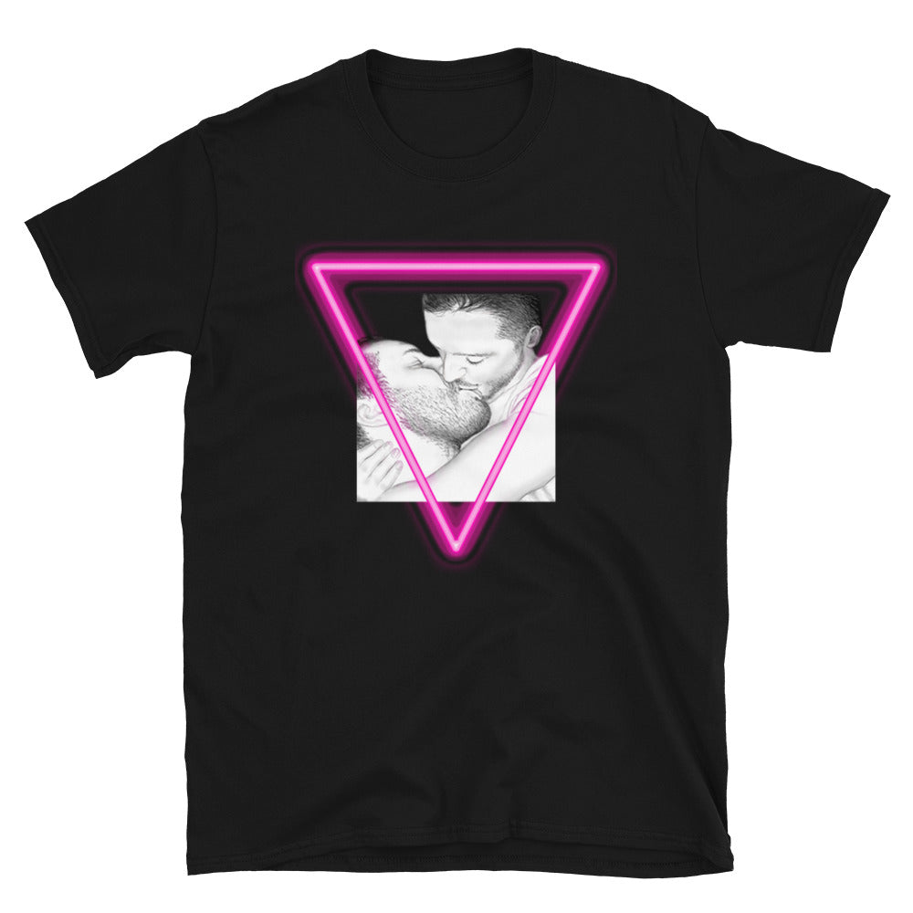 black /pink triangle / kiss 4